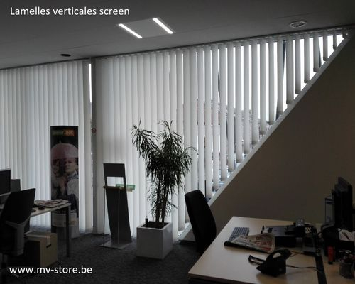 Lamelles-verticales-bureau-Avenir-Huy-MV-Store.jpg