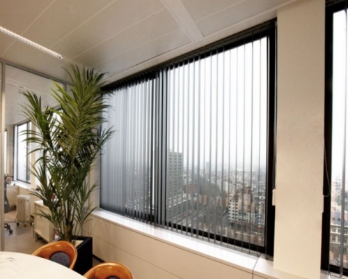 Lamelles-verticals-aluminium.jpg